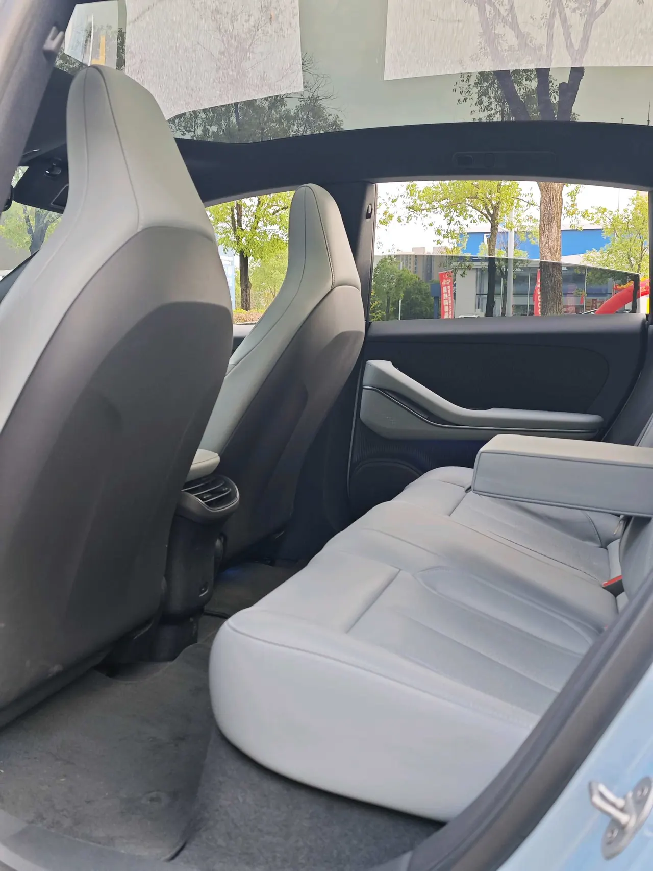 NIO 2022 ET5 75kWh automatic gear 4