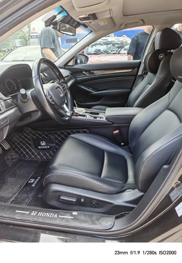 Honda 2022 10th Generation Accord 1.5T Stepless 260TURBO Magic Night Premium Edition Automatic Gear 5