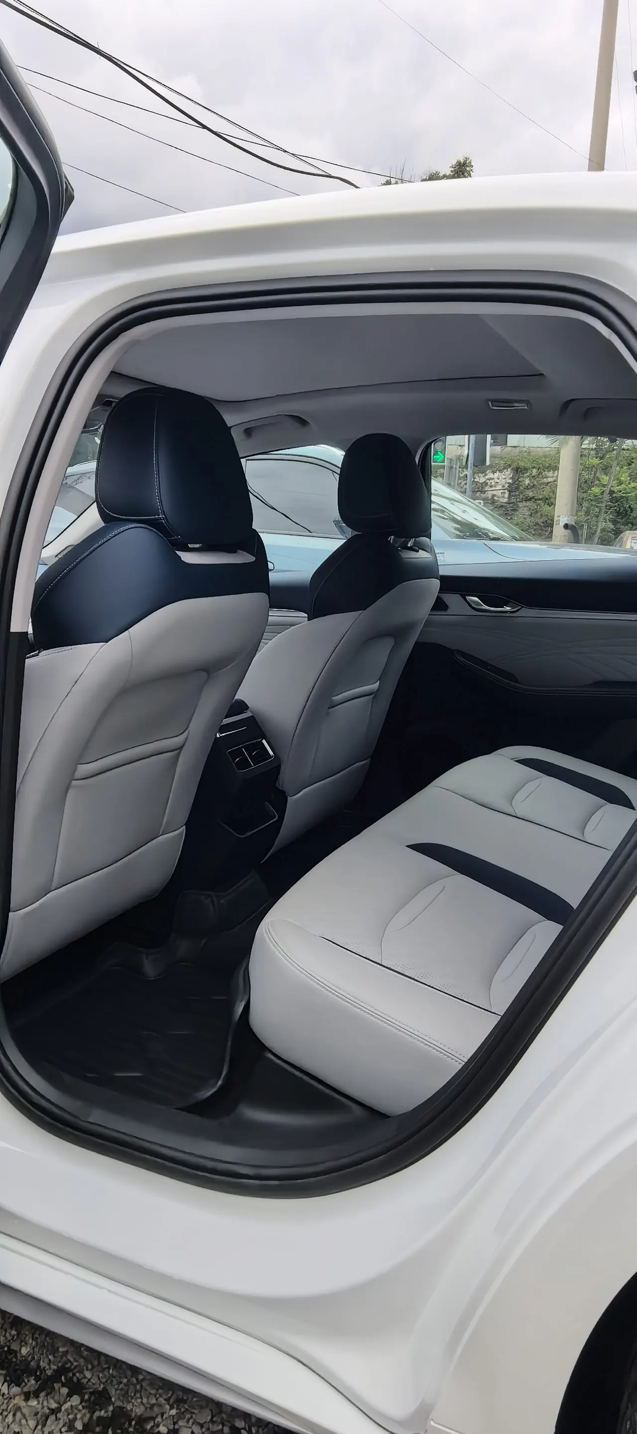 Geely 2021 xingrui 2.0T distinguished model (modified) automatic gear 9