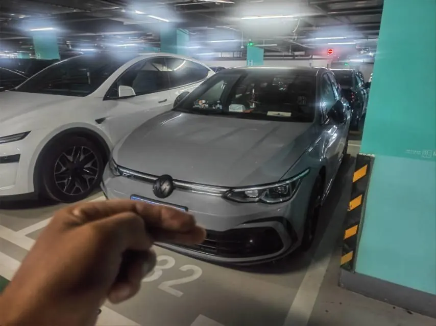 Volkswagen 2023 Golf 8 R-Line 1.4TSI 280TSI Lite (Modified) Automatic Gear 6