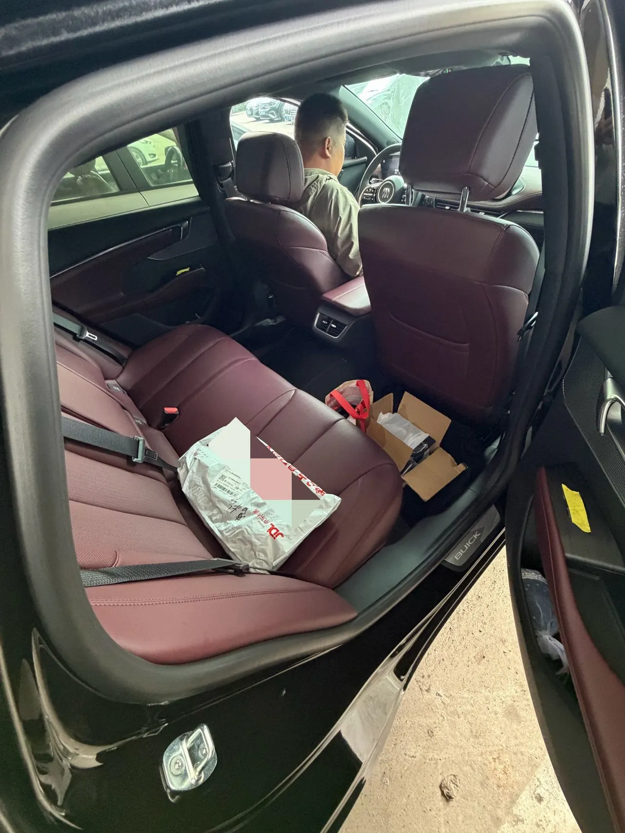 Buick 2026 LaCrosse 2.0T 28T Platinum Edition Automatic Gear 2