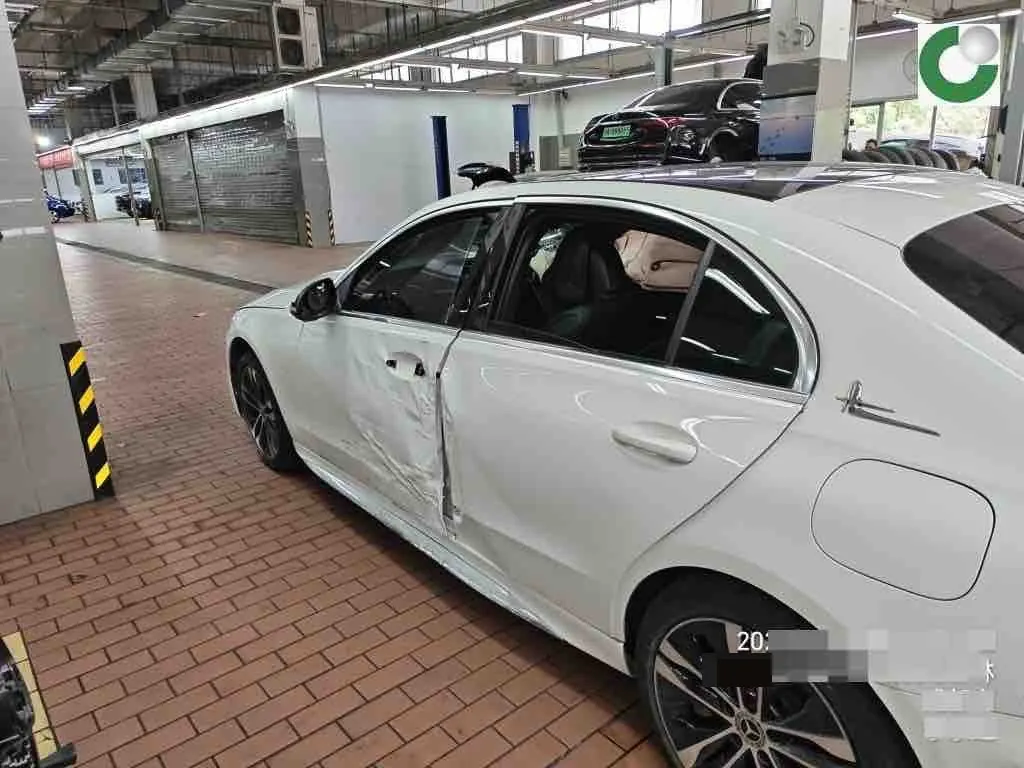 Mercedes Benz Class C New Energy 2023 C 350 e L 2.0T Automatic Gear 9