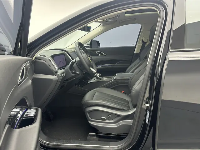 HongQi 2023 HS3 1.5T Two-Drive Good Edition Automatic Gear 3