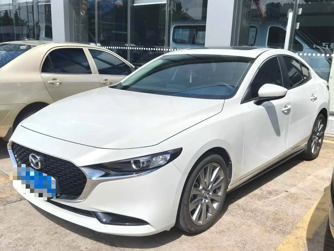 Открыть галерею: Mazda 3 Oncorsela 2023 Mazda 3 Oncorsela-sedan 2.0 elegant automatic gear