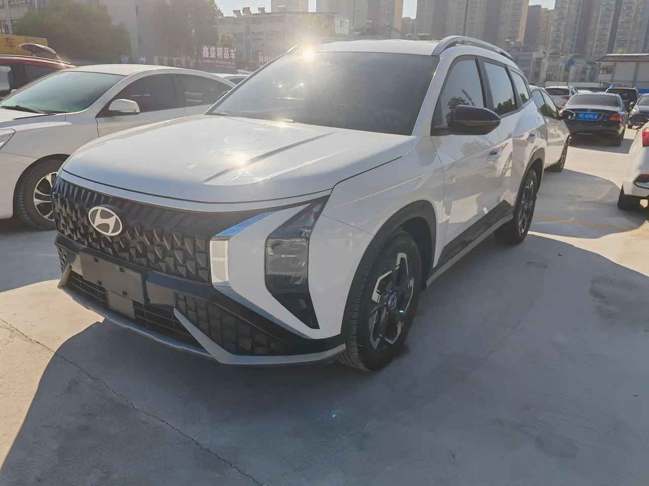 Hyundai 2023 MUFASA (Mu Sa) 2.0 DLX Deluxe Edition Automatic Gear - View 1
