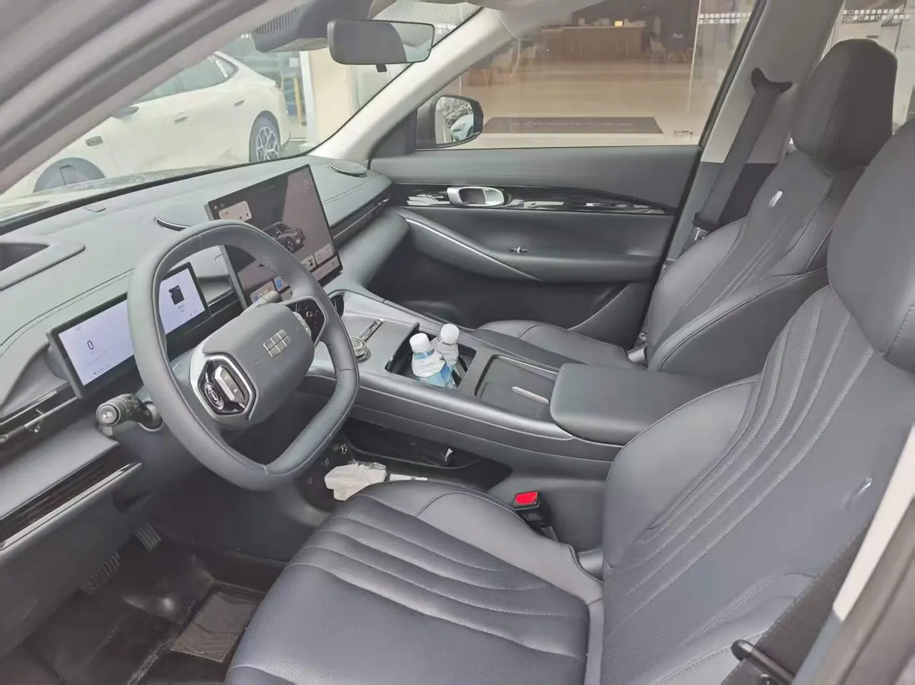 Geely Galaxy 2026 E 5 610km Discovery Edition Automatic Gear 3