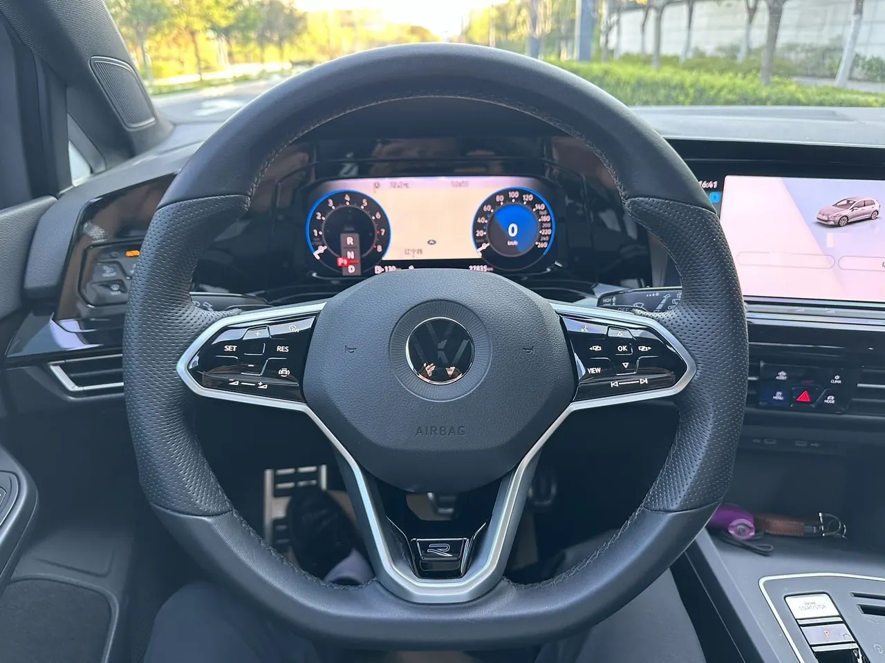 Volkswagen 2023 Golf 8 R-Line 1.4TSI 280TSI Lite Automatic 5