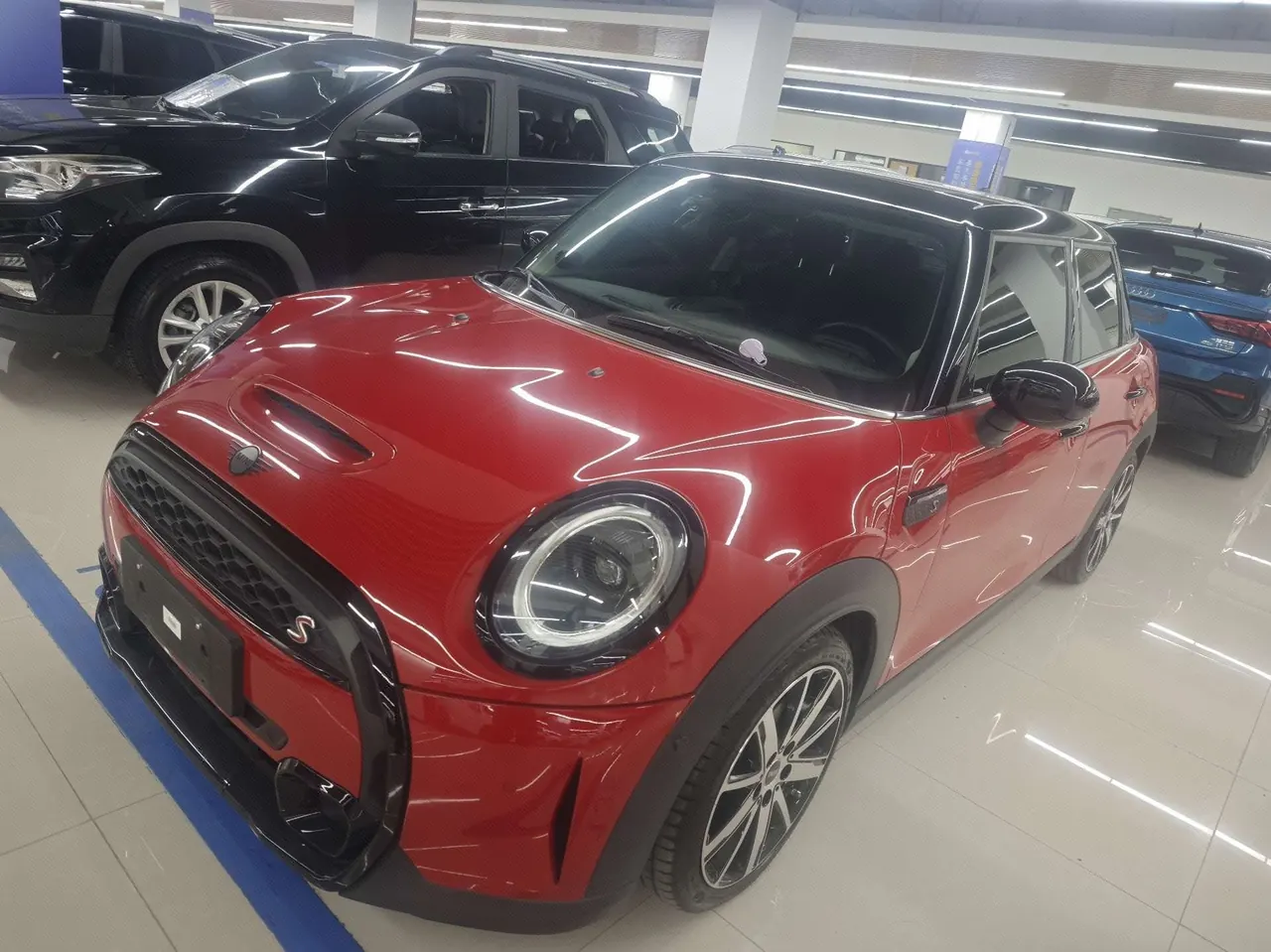 Open image lightbox: MINI Mini 5-Door (Imported) 2023 Mini Cooper S 2.0T Artist Automatic Gear