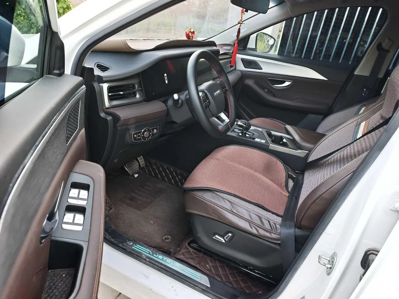 Jetour 2023 X90 PLUS 1.6TD Villa 7-seat automatic gear 2
