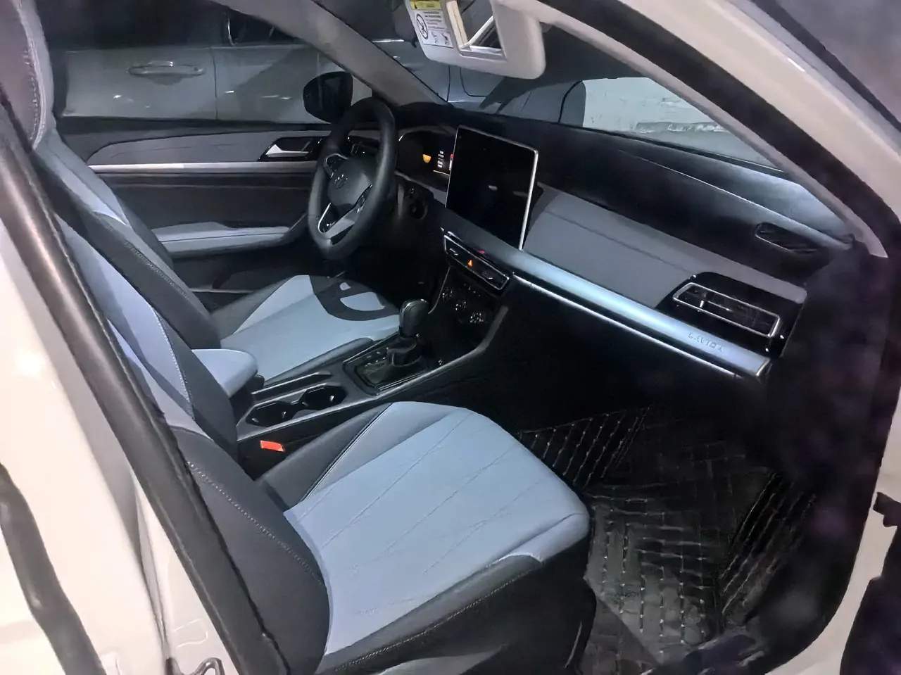 Volkswagen 2026 LaVida 1.5 Star 5 Million Edition Automatic Gear 2
