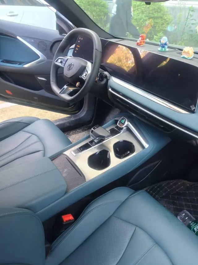 MG 2023 MG7 1.5T to the United States elegant version of automatic gear 4