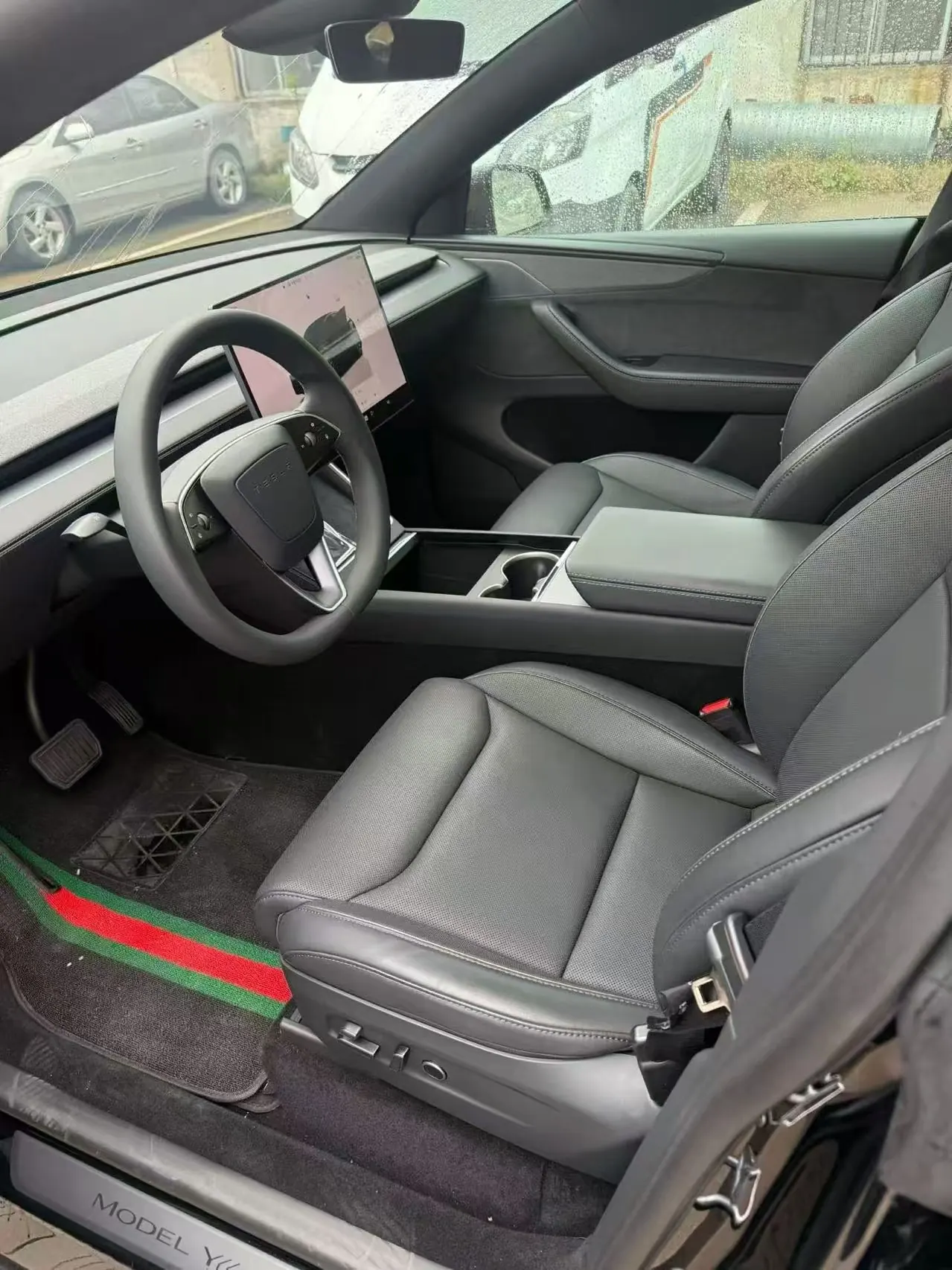 Tesla 2025 Model Y L Long Endurance All-Wheel Drive Automatic Transmission 2