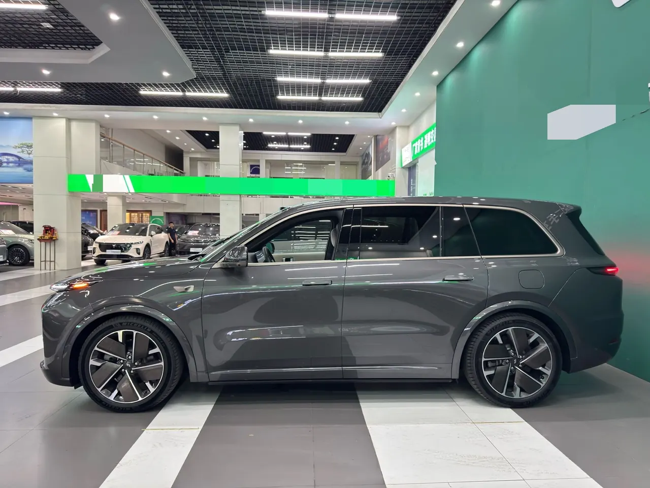 Li 2025 L9 Ultra Smart Refresh Edition Automatic Transmission 5