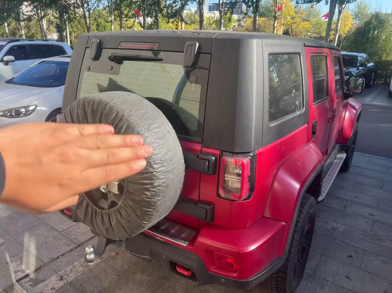 Beijing 2021 BJ40 2.0T four-wheel drive blade hero version chivalrous automatic gear 6