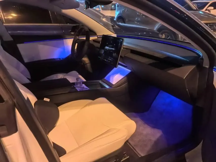 Tesla 2026 Model 3 rear-wheel drive version of automatic transmission 4