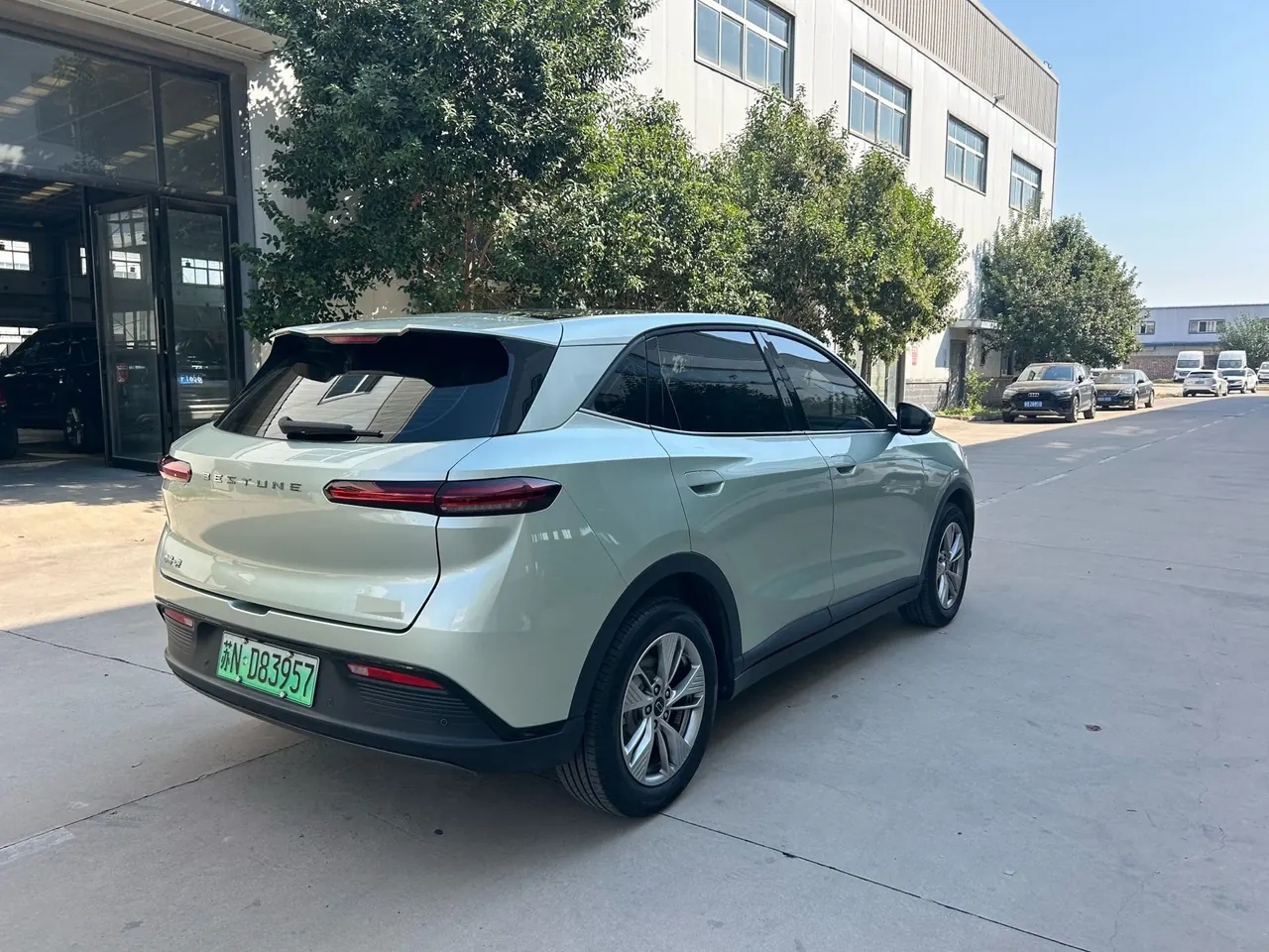 Bestune 2025 Yueyi 03 565km Premium Edition Automatic Gear 4