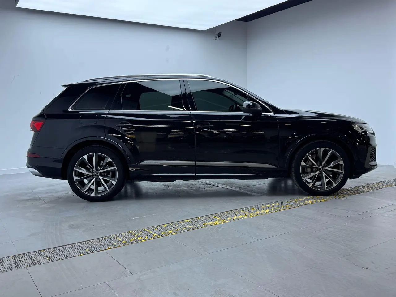 Audi Q7 (Imported) 2022 Q7 48V 3.0TFSI 55TFSI Quattro S line Sports Automatic 5