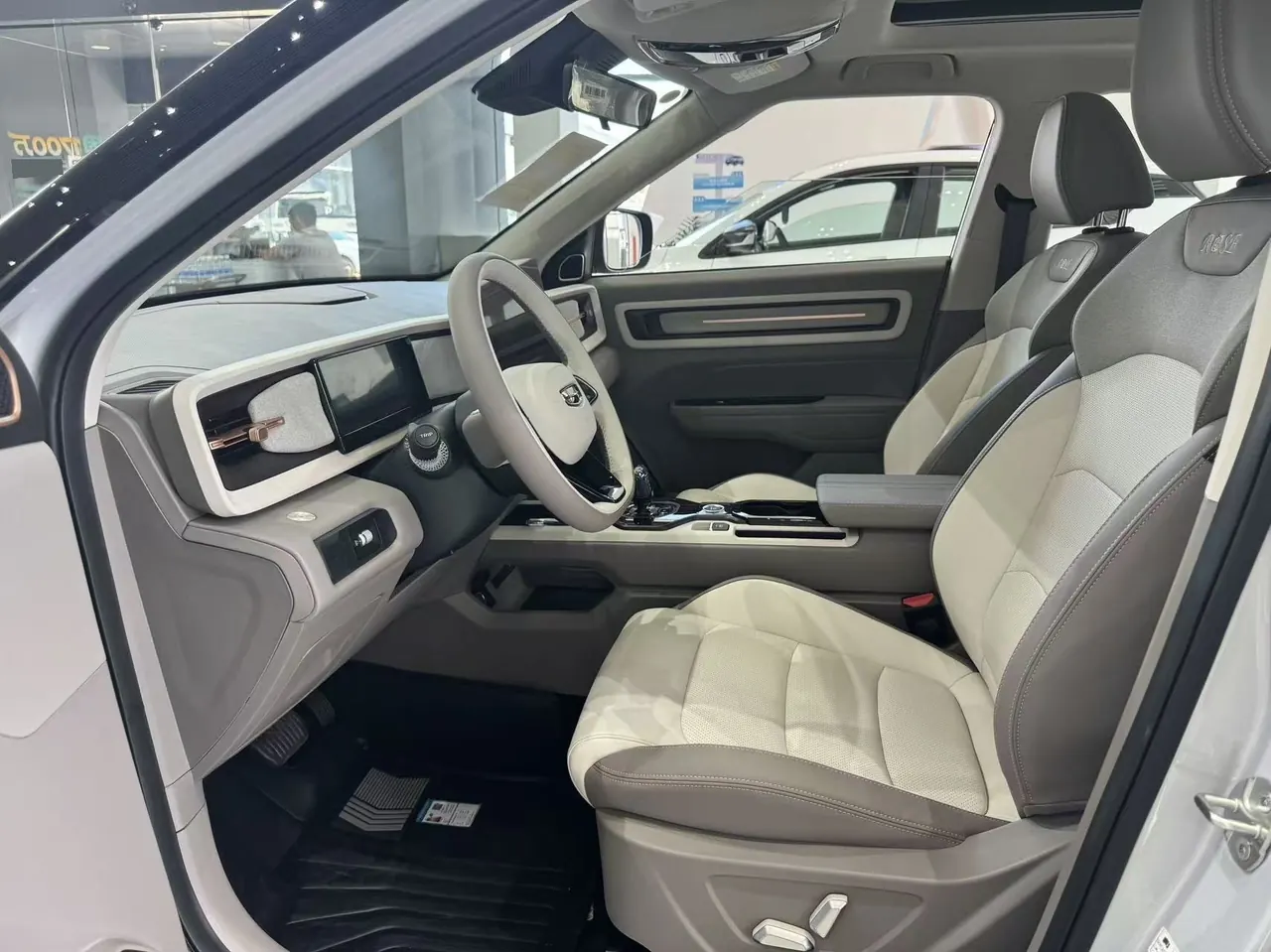 Geely 2026 model Icon 1.5TD Chocolate Elegant Edition, automatic transmission 5