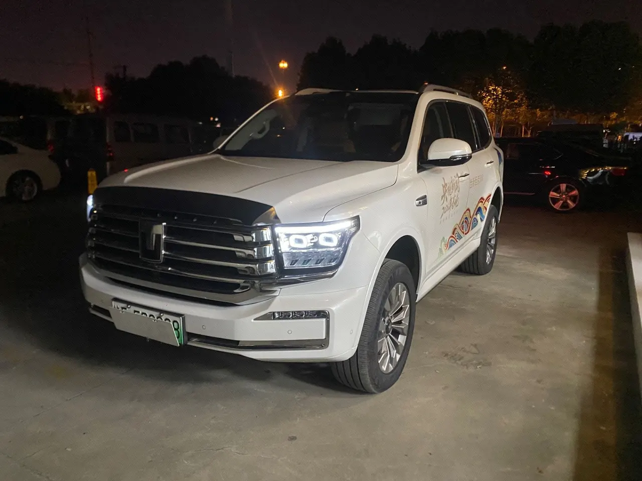 打开图片灯箱:Tank 500 New Energy 2026 Model Tank 500 Hi4-T 2.0T Smart Enjoyment Version Automatic Transmission