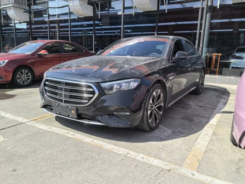 打开图片灯箱:Mercedes Benz E-Class 2026 model E 300 L 48V 2.0T Luxury Edition Automatic