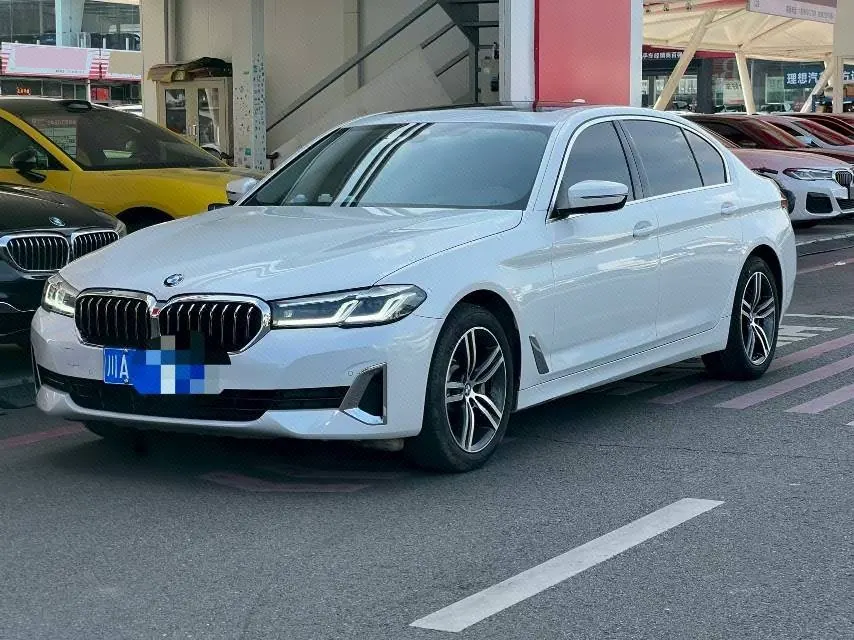 Open image lightbox: BMW 5 Series 2021 530Li 2.0T Leading Luxury Suit Automatic Gear