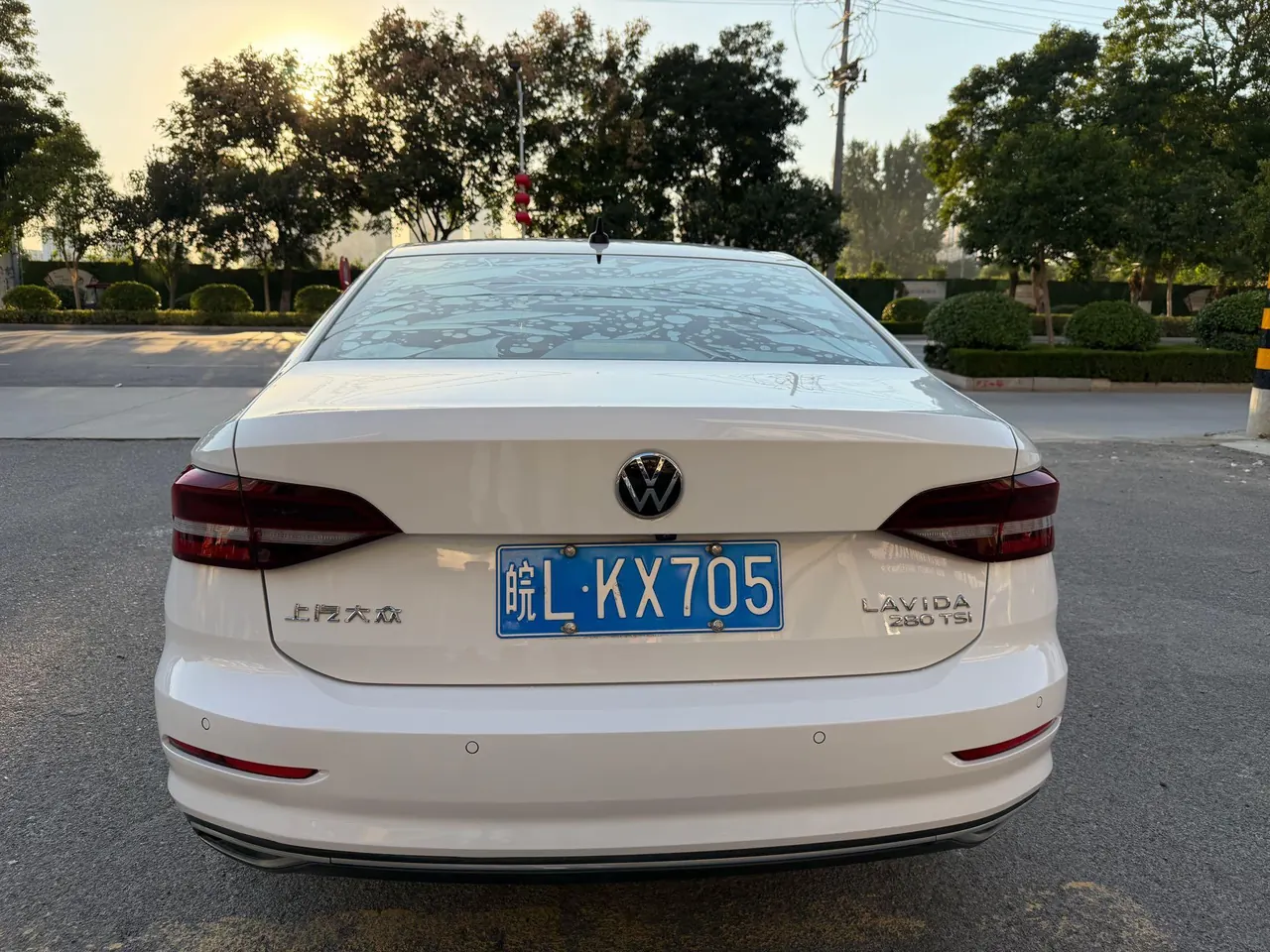 Volkswagen 2022 Lavida 1.4TSI 280TSI Deluxe Edition Automatic Gear 9