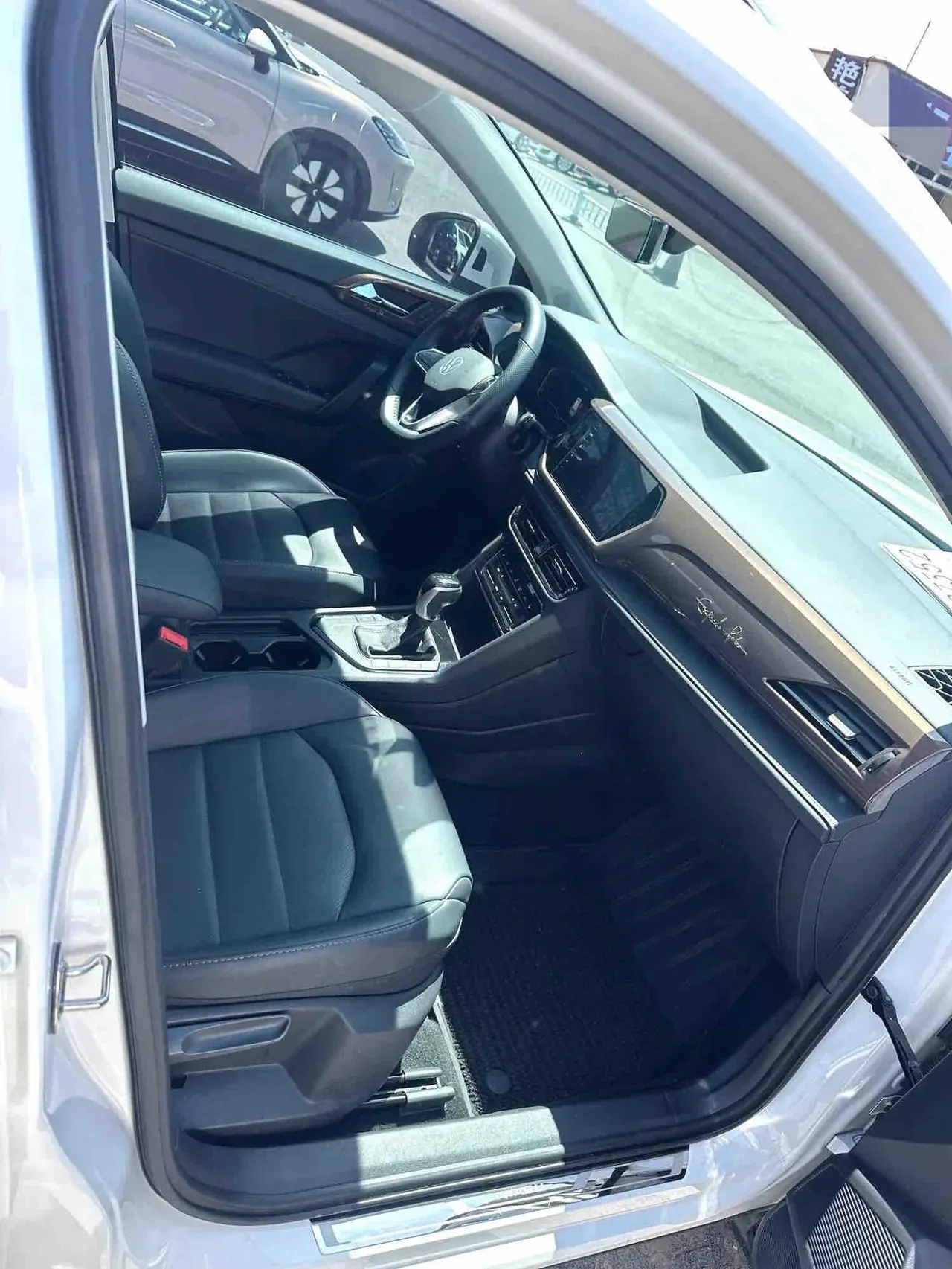 Volkswagen 2022 Tuyue 2.0TSI 330TSI Four-wheel Drive Flagship Automatic Gear 2