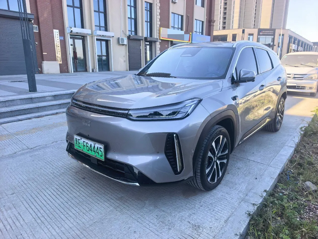Geely Galaxy 2026 M7 Yuanhang Home 1.5 225km Discovery Edition Automatic Gear - View 1