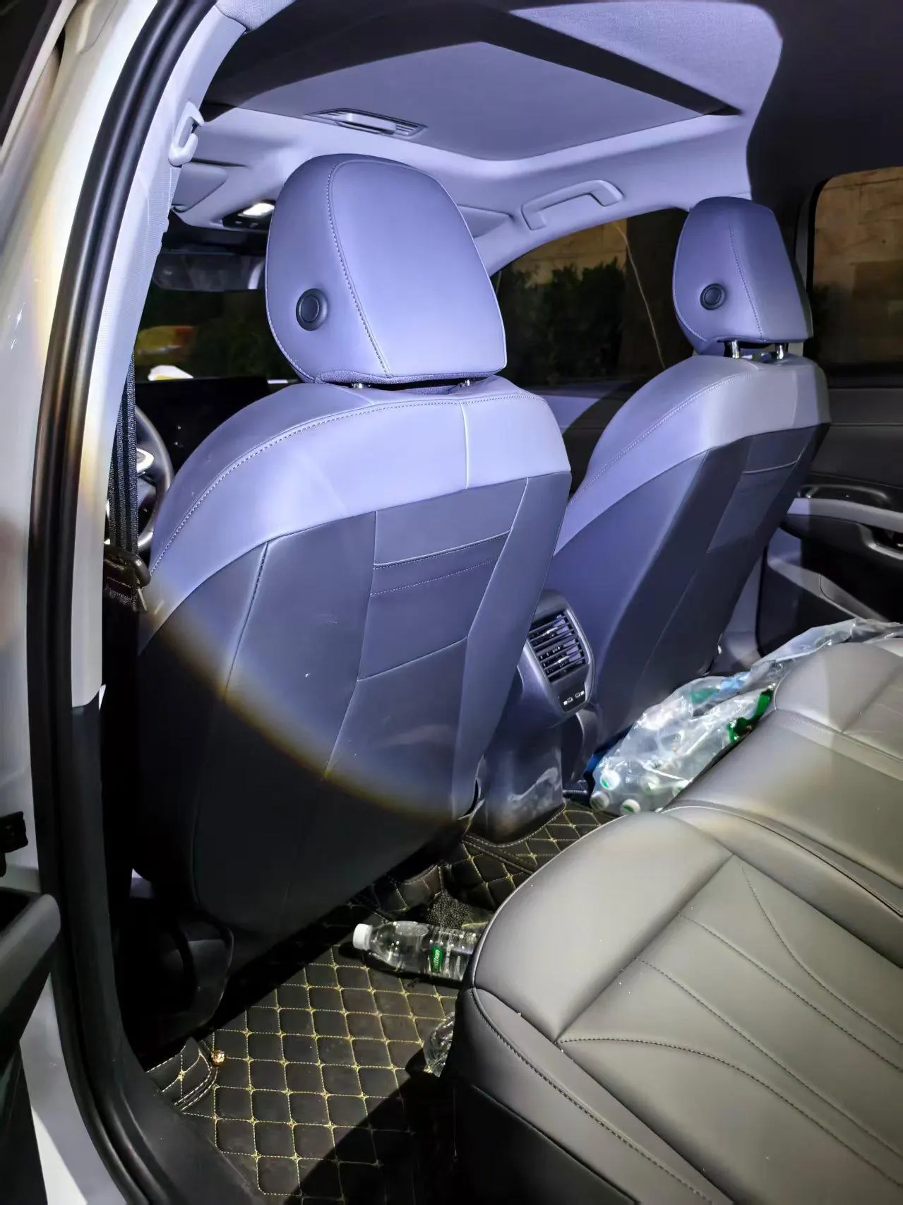 Volkswagen 2026 Lavida Pro 1.5 Starry Sky Six-Million Edition Automatic 4