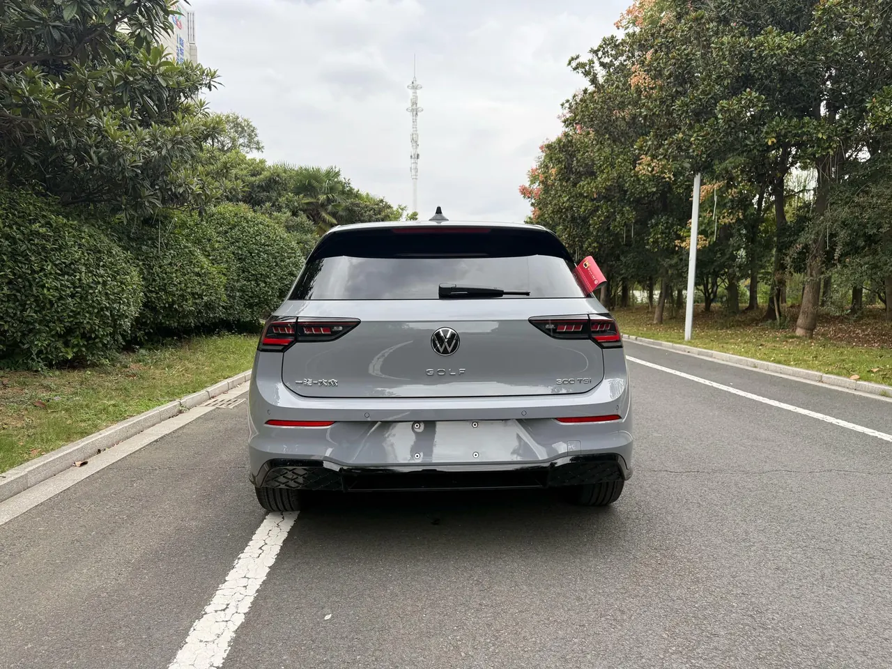 Volkswagen 2026 Golf 8 R-Line 1.5TSI 300TSI Automatic 8