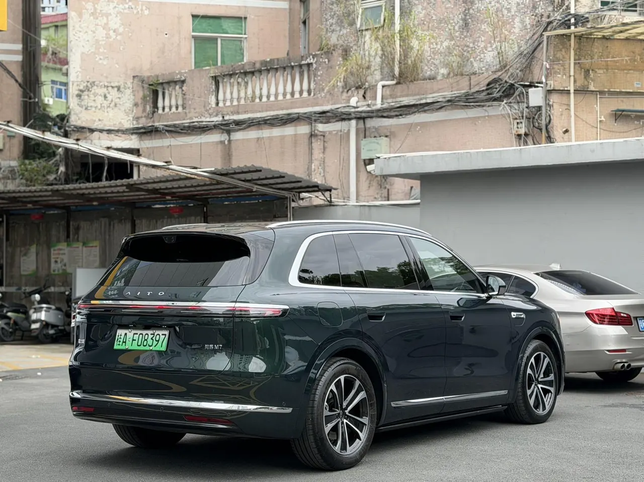 AITO 2026 AITO M7 extended range Ultra 4-wheel drive version 5 (192-line laser Radar) automatic gear 9