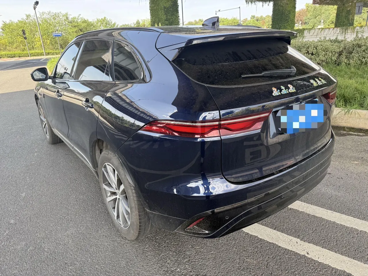 Jaguar F-PACE (Imported) 2024 F-PACE 2.0T P250 R-Dynamic SE Automatic Gear 4