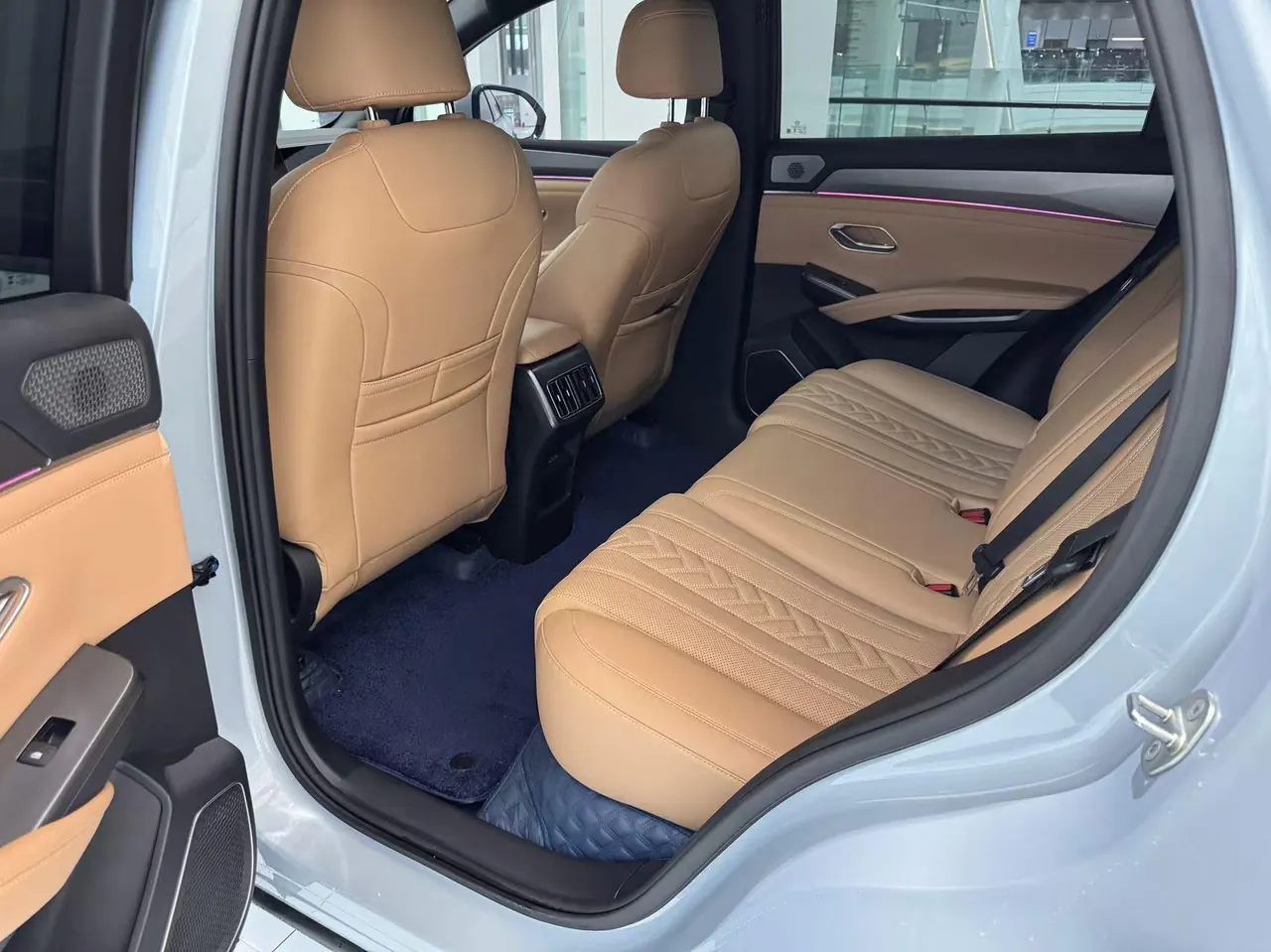BYD 2024 Song L DM-i 1.5 Stepless 112km Exceed Automatic Transmission 6