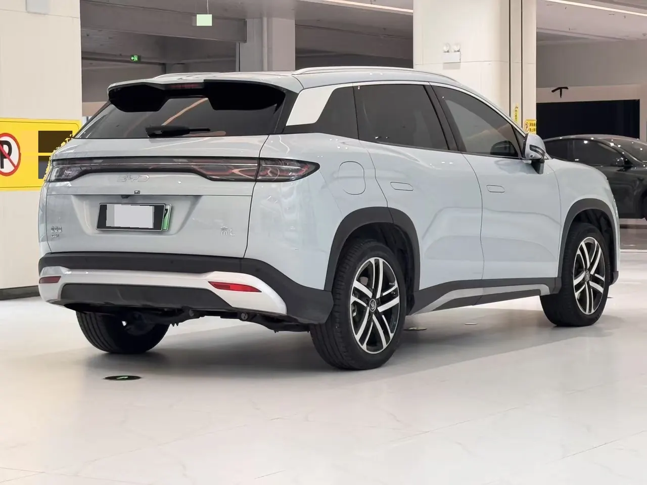 BYD 2024 Song L DM-i 1.5 Stepless 112km Exceed Automatic Transmission 7