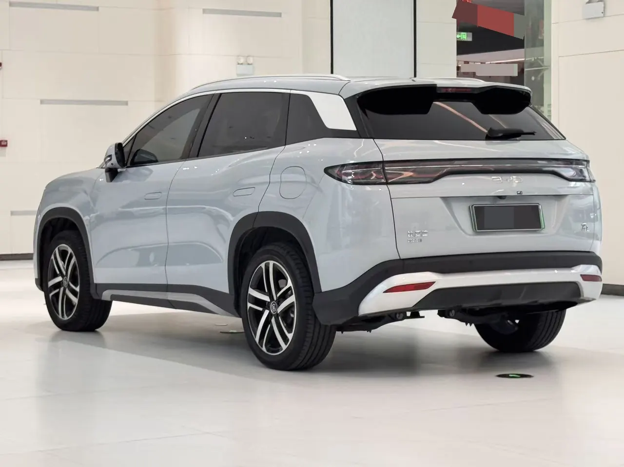 BYD 2024 Song L DM-i 1.5 Stepless 112km Exceed Automatic Transmission 9