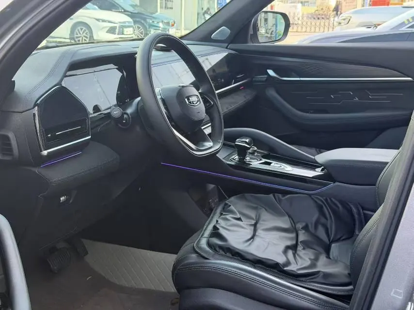 Geely 2024 XingyueL (Monjaro) 2.0TD High Power Two-Drive Enovate Edition Automatic Transmission 3