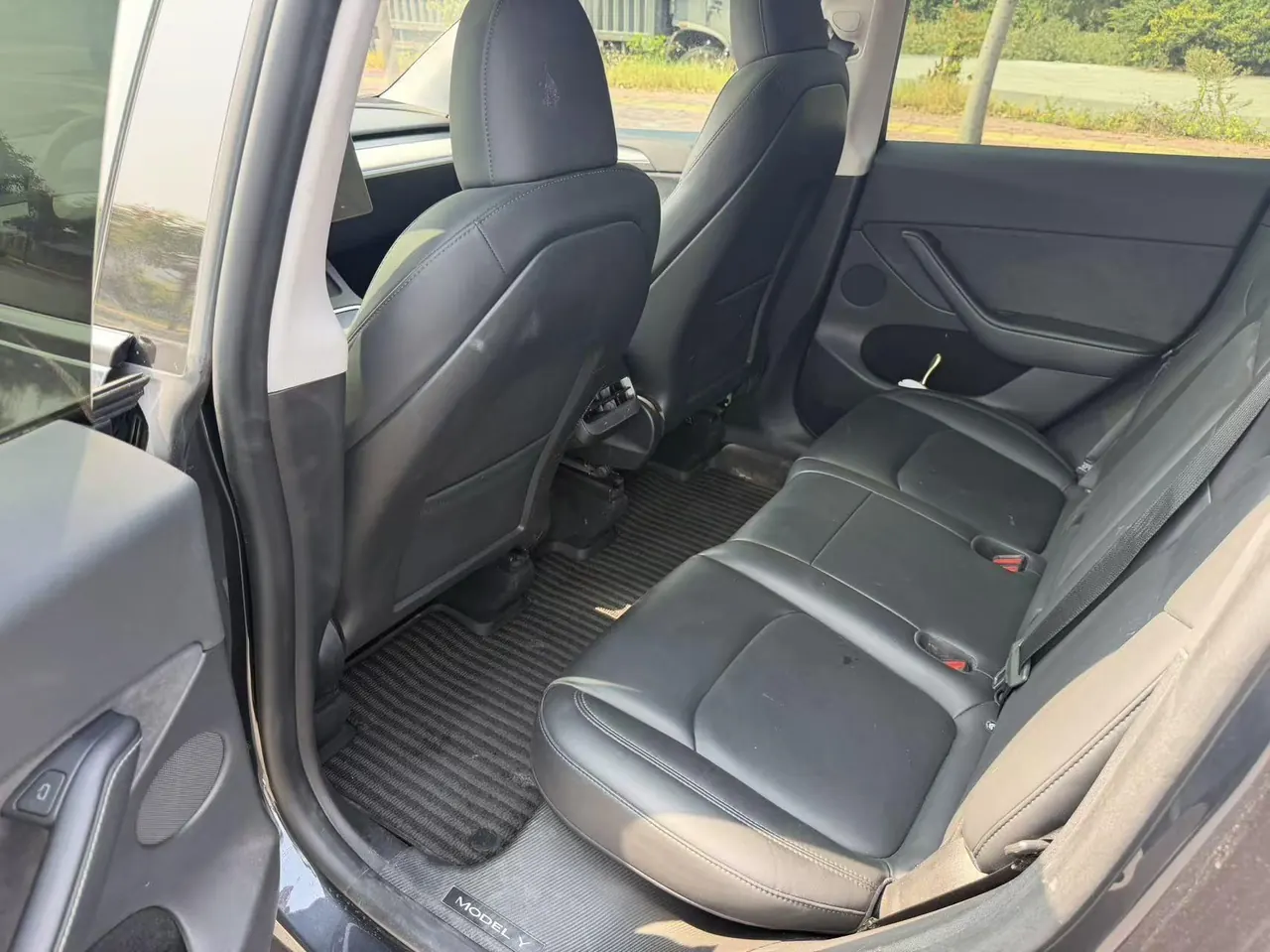 Tesla 2024 Model Y rear-wheel drive version automatic transmission 5