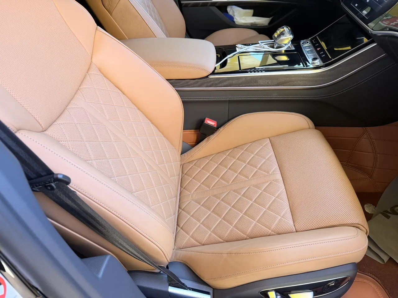 Audi A8L (Imported) 2024 A8L 48V 3.0TFSI 50TFSI Quattro Automatic Gear Selection 5