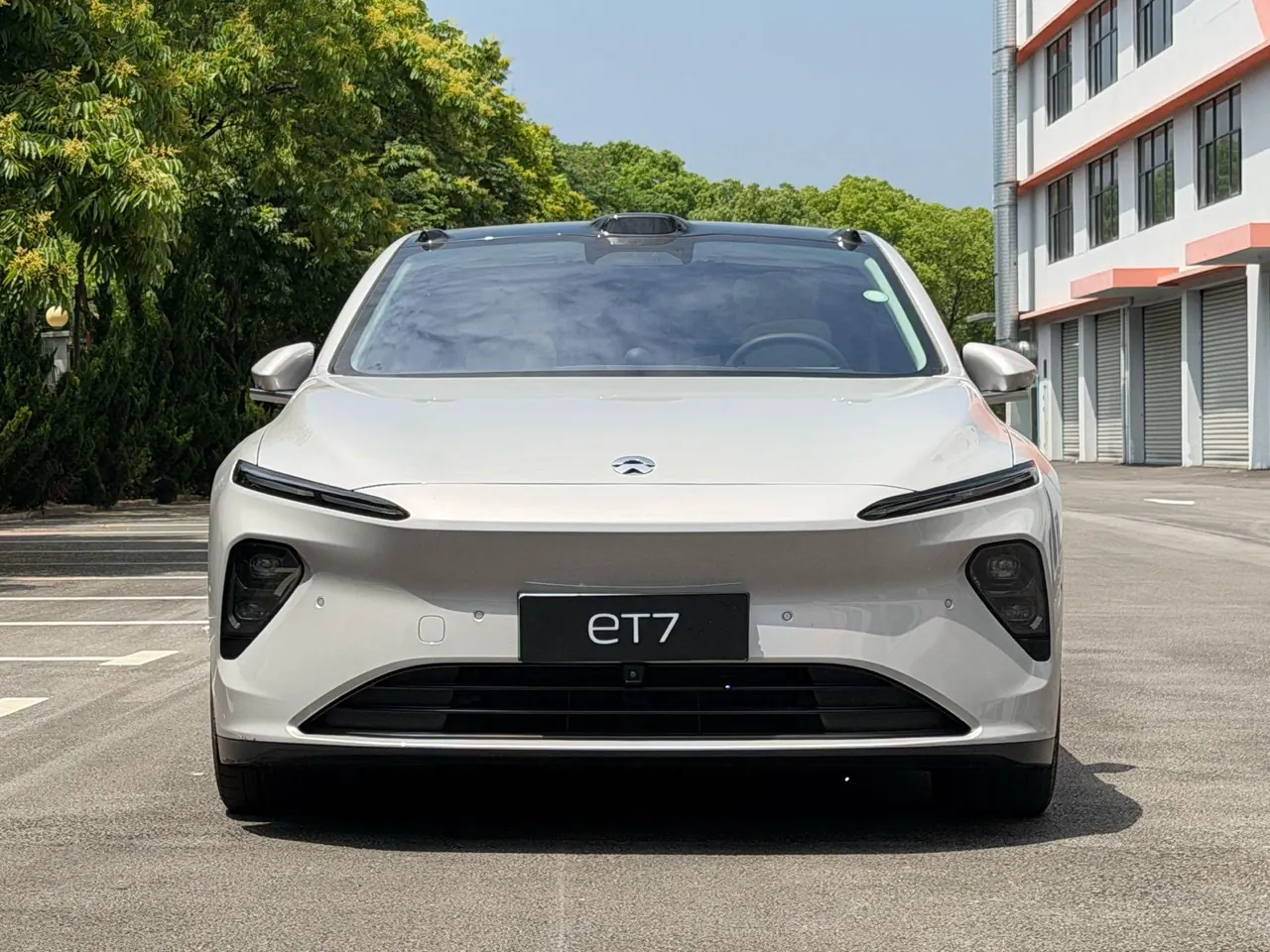 NIO 2024 ET7 75kWh Executive Signature Edition Automatic Gear 2