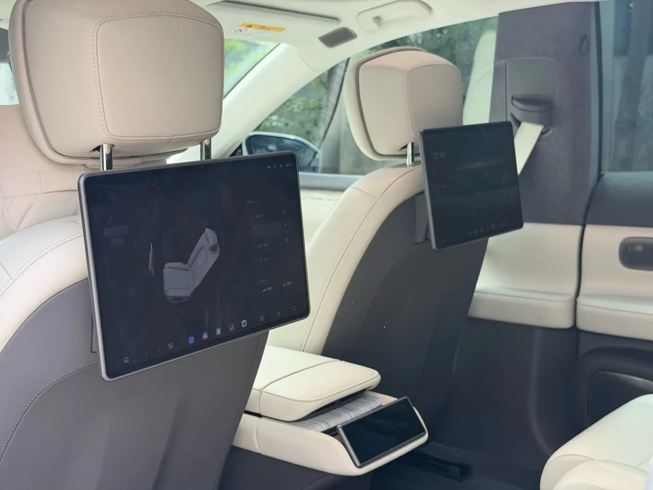 NIO 2024 ET7 75kWh Executive Signature Edition Automatic Gear 7