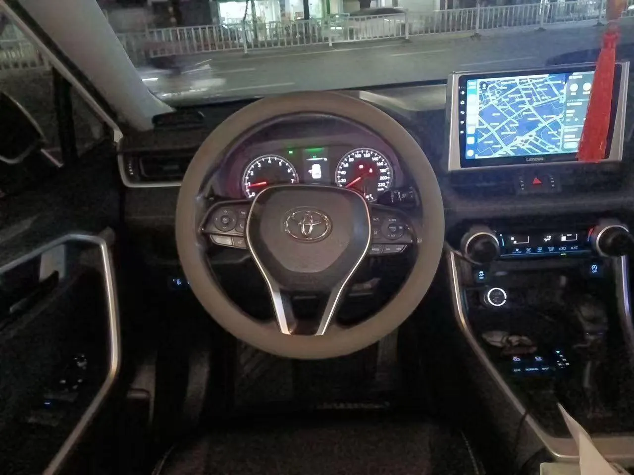 Toyota 2021 RAV4 Rongbo 2.0 Stepless Two-Drive City Edition Automatic Gear 3