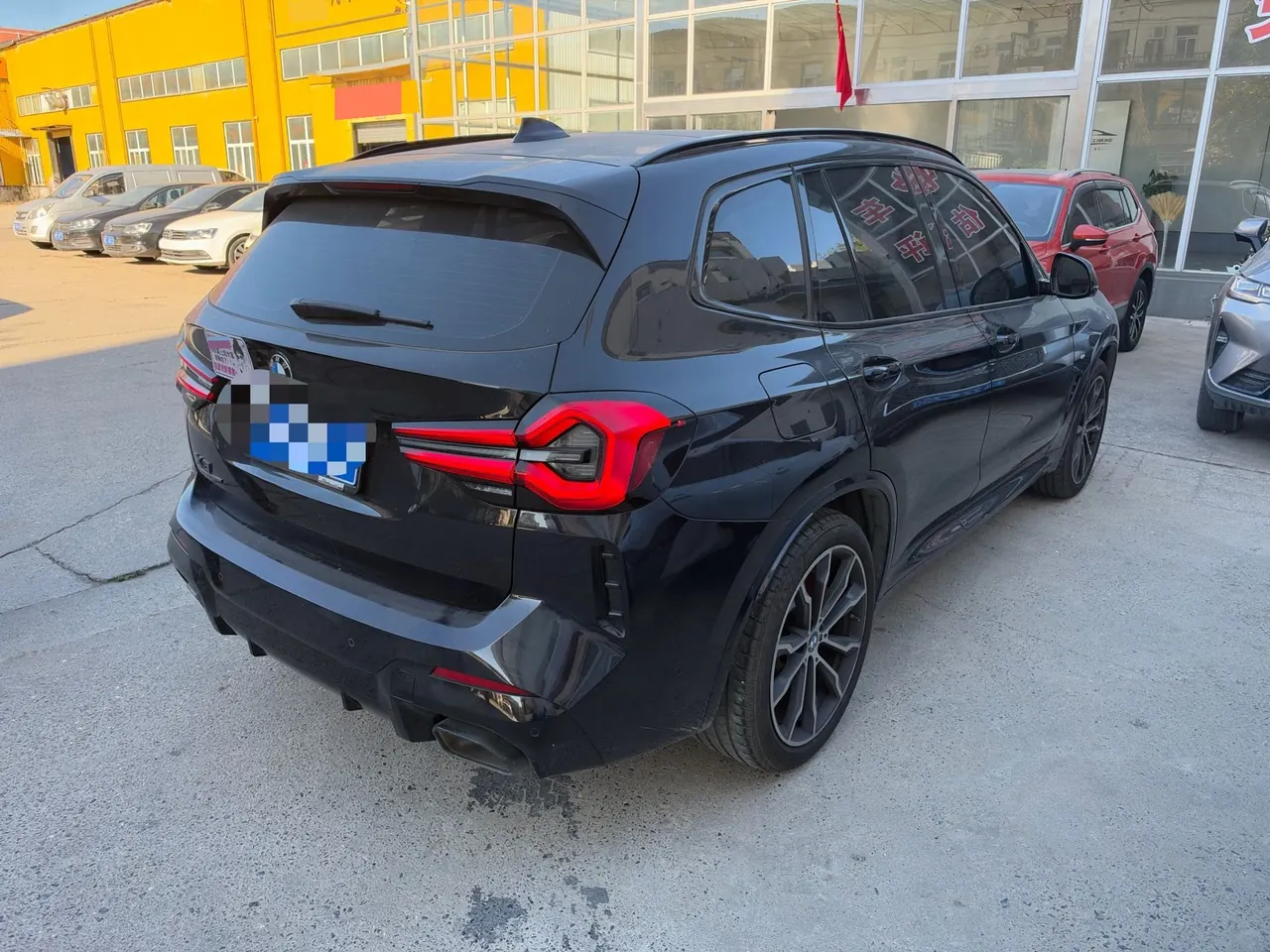 BMW 2023 X3 xDrive30i 2.0T Leading M Obsidian Night Kit (Changed) Automatic Gear 3