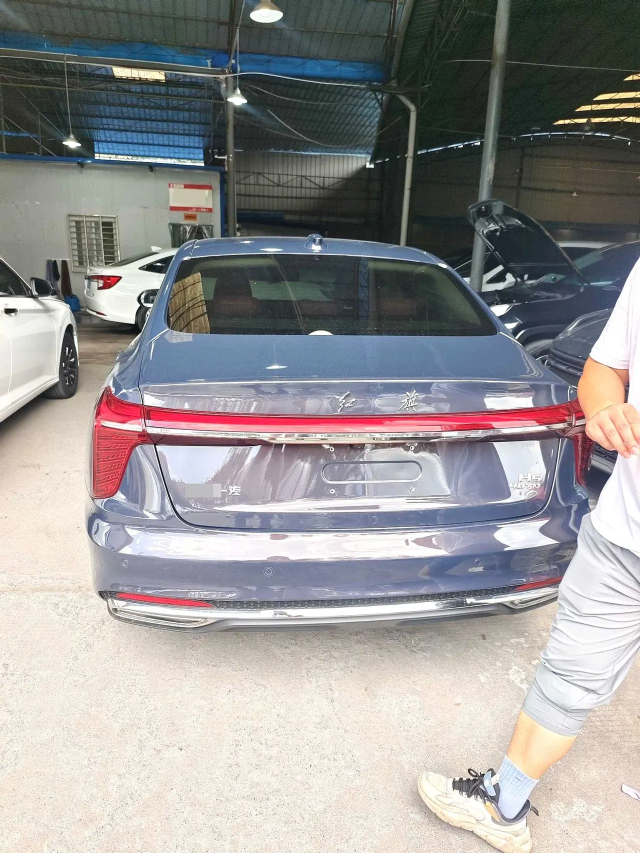 HongQi 2024 H5 2.0T Zhilian Flag Collar Edition Automatic Gear 3