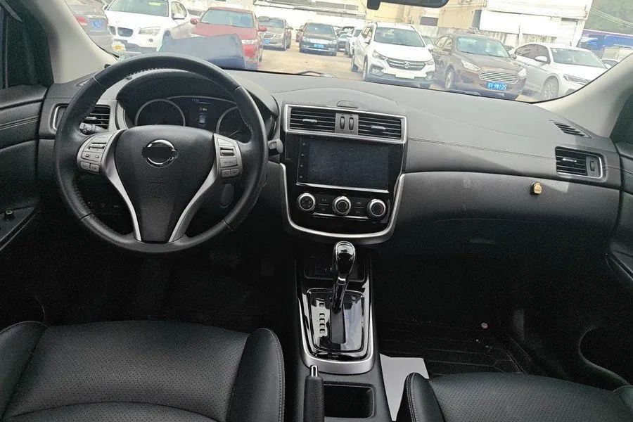 Nissan 2024 Tiida 1.6 Stepless Smart Edition Automatic Gear 4