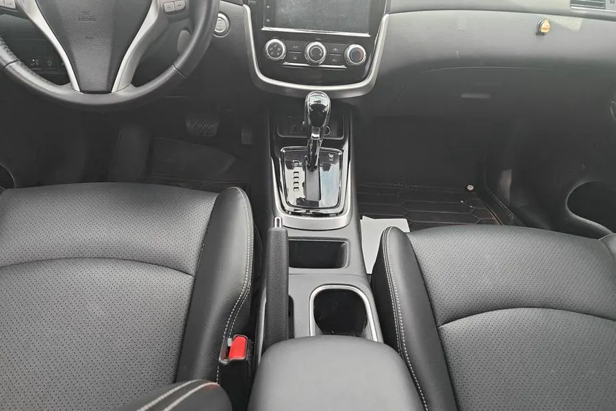 Nissan 2024 Tiida 1.6 Stepless Smart Edition Automatic Gear 6