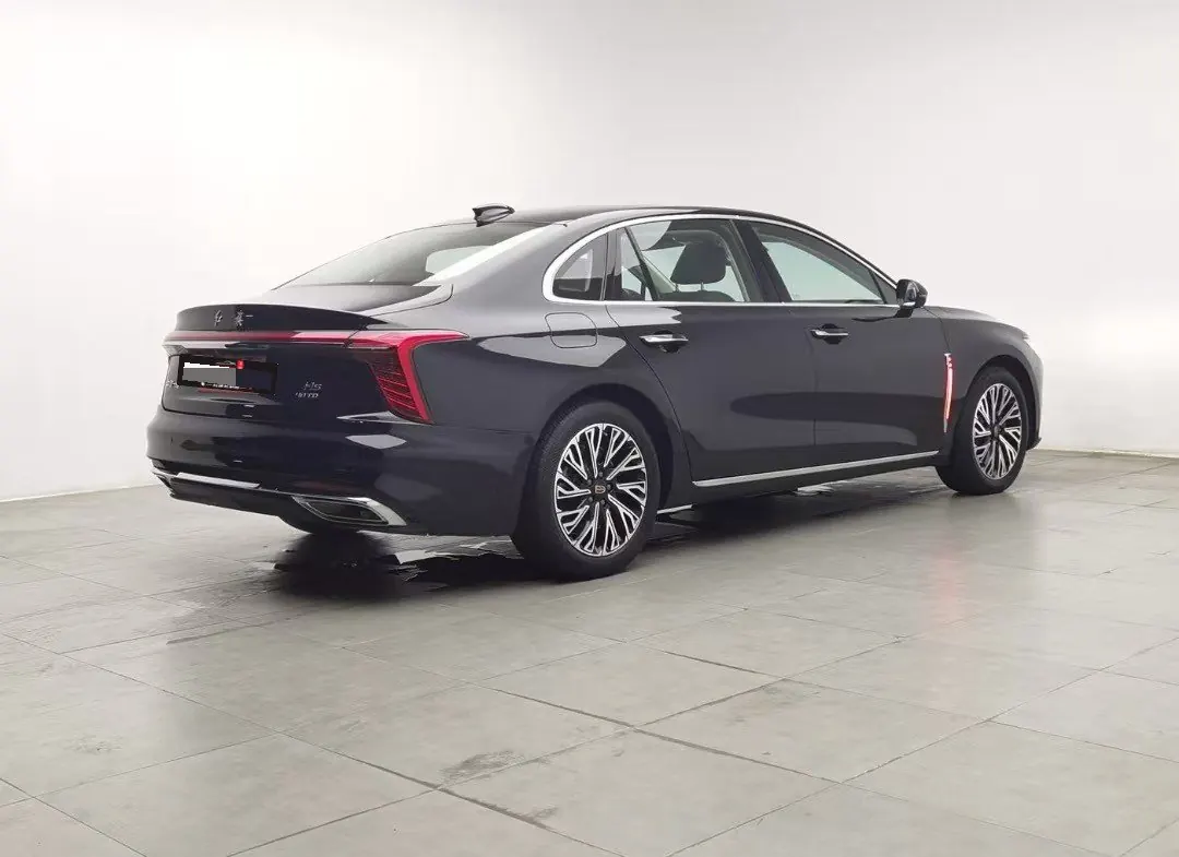 HongQi 2024 H5 2.0T Zhilian Qi Chang Edition Automatic Gear 9
