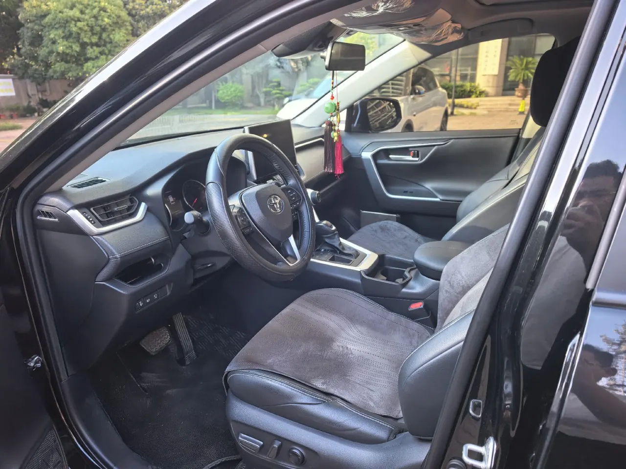 Toyota 2023 Willanda 2.0 Stepless Two-Drive Luxury PLUS Edition Automatic Gear 2