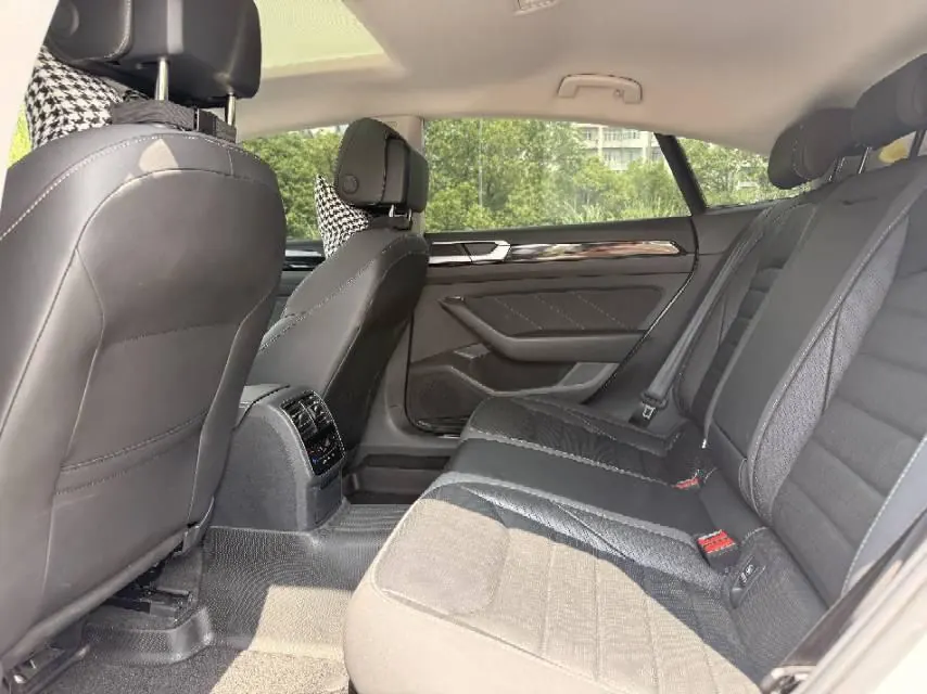 Volkswagen 2024 CC 2.0TSI 380TSI eye-catching automatic gear 3