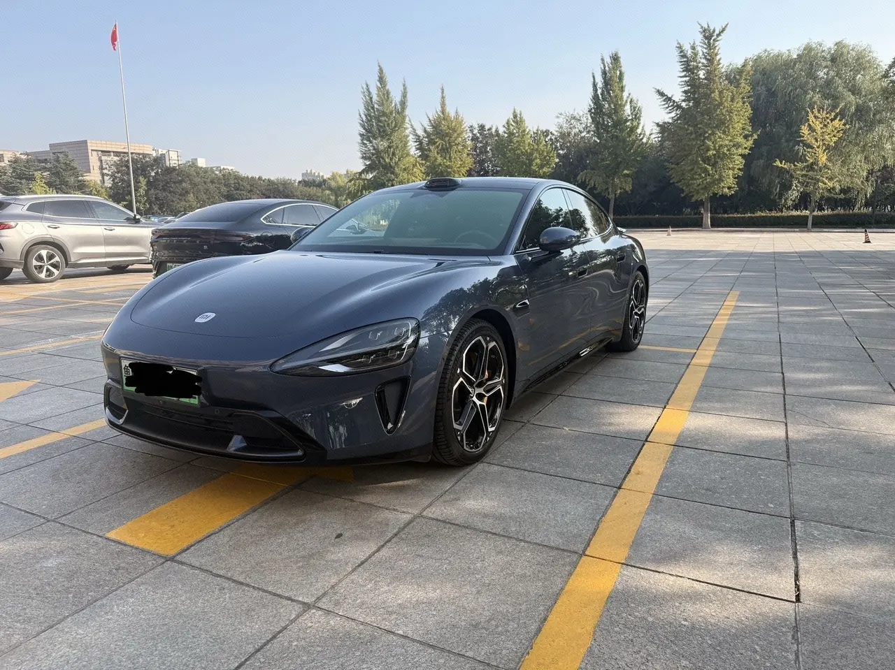 Open image lightbox: MI 2024 SU 7 750km Four-wheel Drive Max Founding Edition Automatic Gear