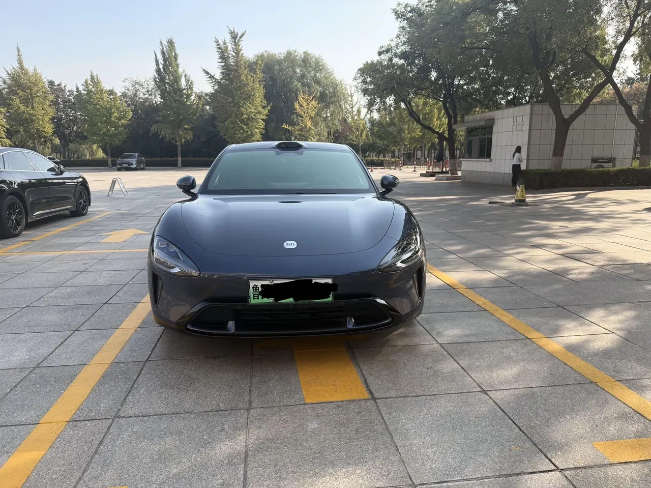 MI 2024 SU 7 750km Four-wheel Drive Max Founding Edition Automatic Gear 2